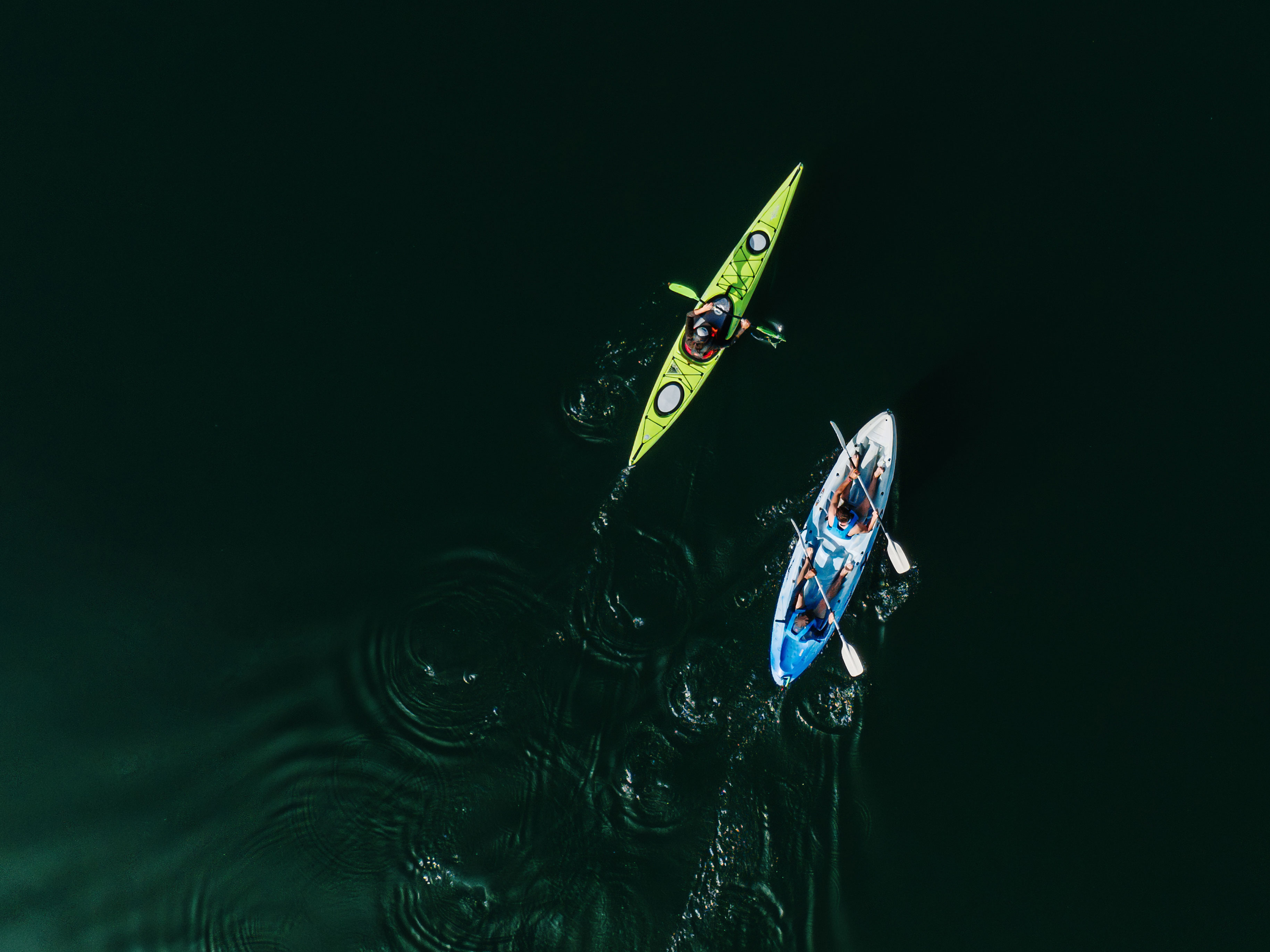 Kayak en paisaje natural